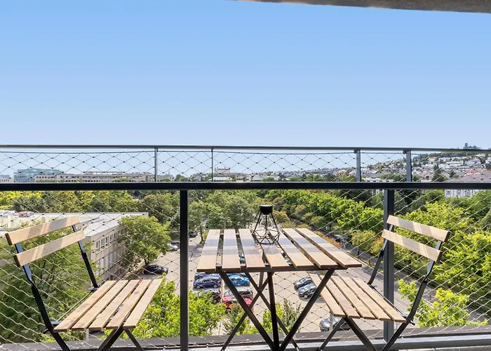 Lam Marble Castle View - Ac - Balcony Apartamento *