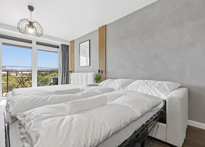 Lam Marble Castle View - Ac - Balcony Apartamento *